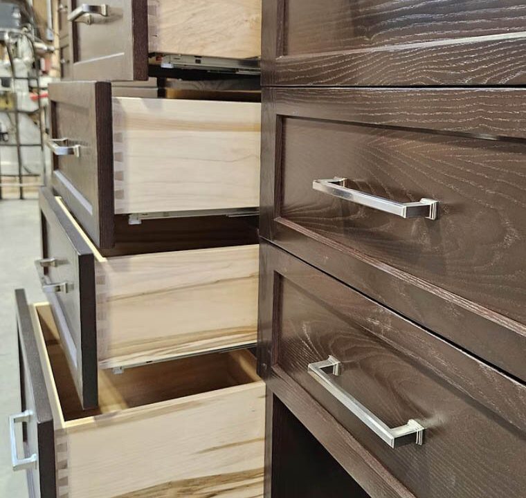 Solid hardwood dovetail drawer boxes